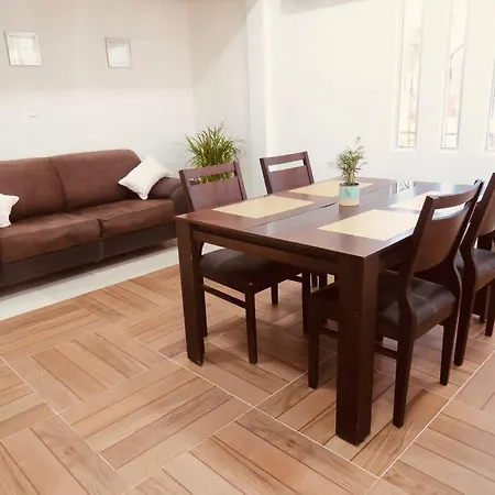 2 Centrico Y Amplio Departamento Para 2 A 6 Personas